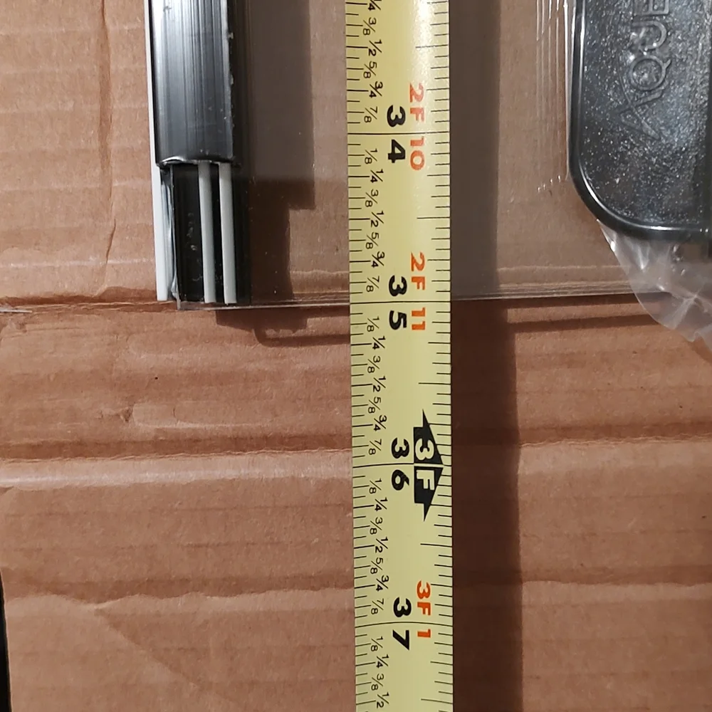 36*18 Aqueon Breeder Hinged Glass Lid Tank.